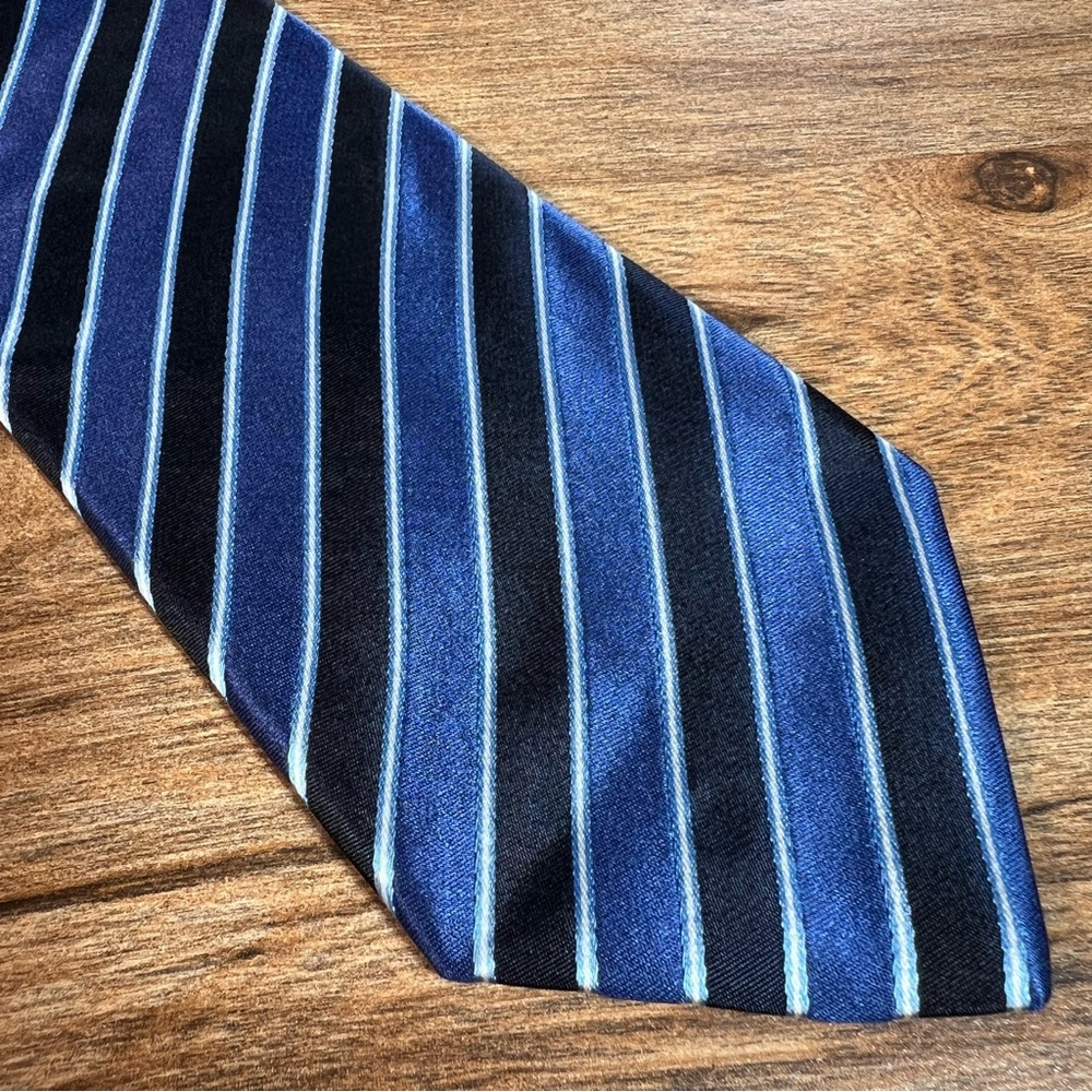 HUGO Boss Classic Blue/Black Striped 100% Silk Tie Made in Italy 🇮🇹